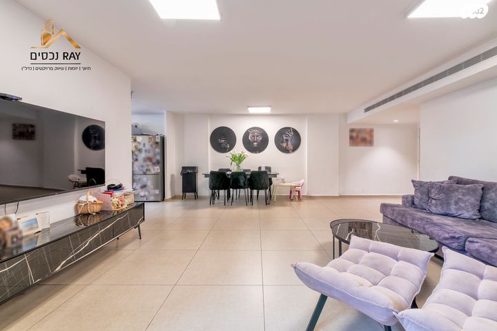 דירת גן, גבעת התחמושת, קרית שרת מערב, חולון