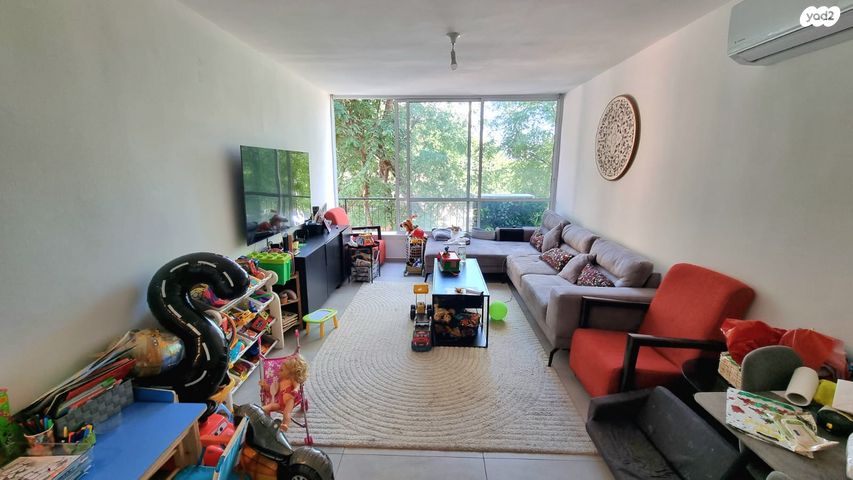 דירה, המעפילים, למפרט, כפר סבא