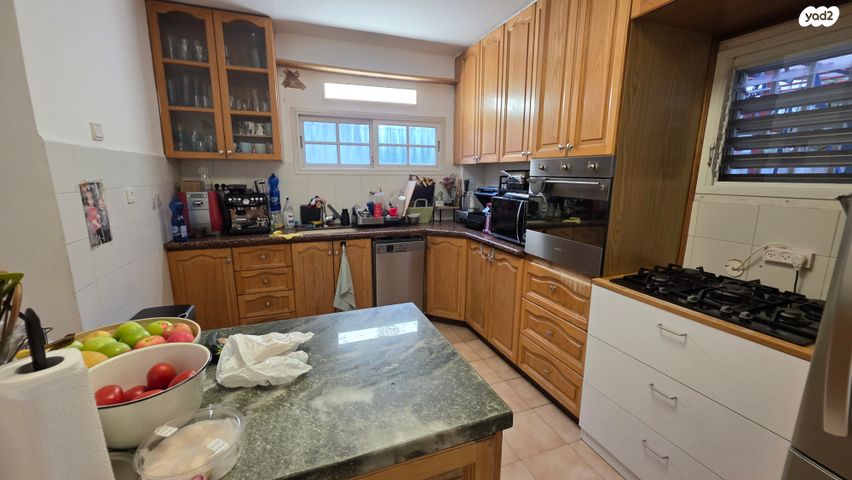 דו משפחתי, הגבעה, קרית יערים, רמת השרון