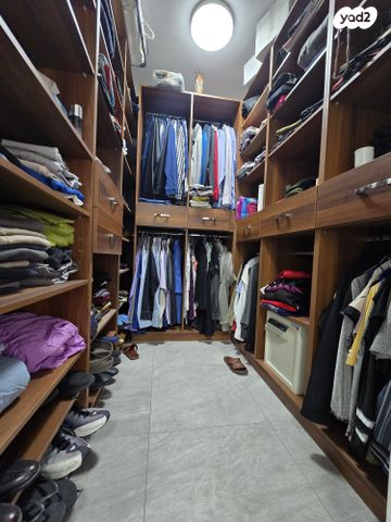 דו משפחתי, ערד