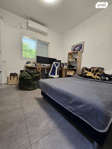 דו משפחתי, ערד