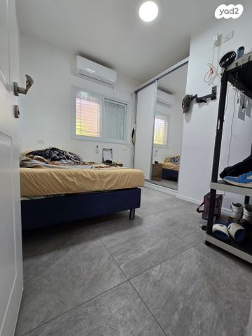 דו משפחתי, ערד