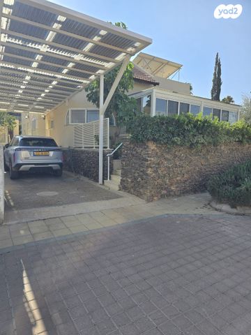 דו משפחתי, ערד