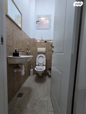 דו משפחתי, ערד