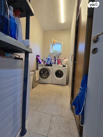 דו משפחתי, ערד