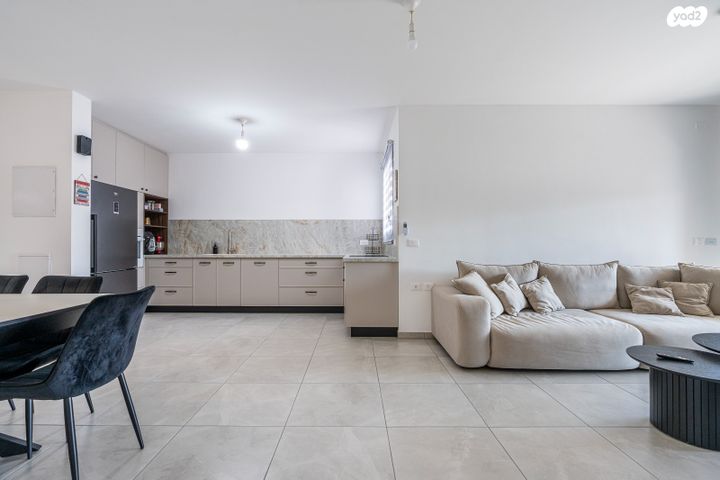 דירה, שושנת העמקים, אור ים, אור עקיבא