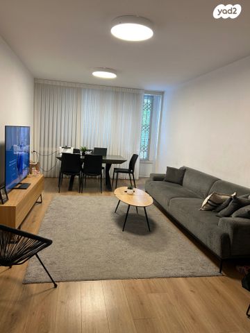 דירה, הרב אוורבוך 25, הדר, רמת השרון