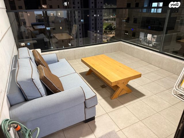 דירה, מרים בן פורת, נחלת יהודה, ראשון לציון