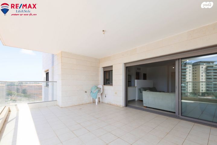 אהוד מנור 16