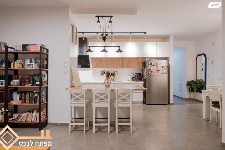 דירת גן, נווה שרון / שער העיר, נתיבות