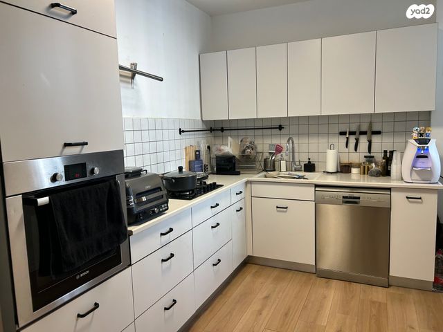 דירה, הרב אוורבוך 25, הדר, רמת השרון