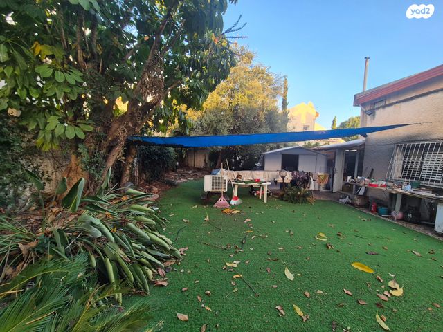 בית פרטי/ קוטג', שיכון עממי, הוד השרון