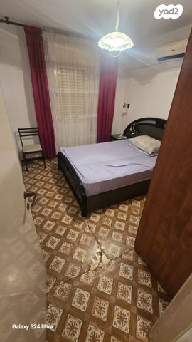 דירה, יצחק שדה, קרית אתא