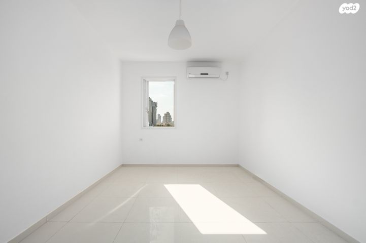 דירה, שדרות ז'בוטינסקי 46, מרכז העיר דרום, נתניה