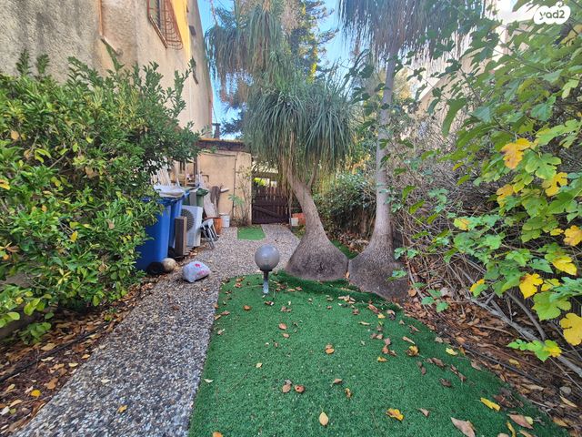 בית פרטי/ קוטג', שיכון עממי, הוד השרון