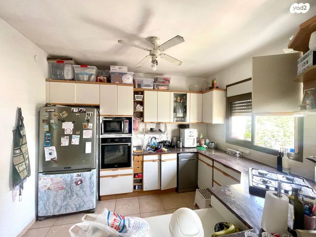 דירה, חיים סירני, אבני חן, רחובות