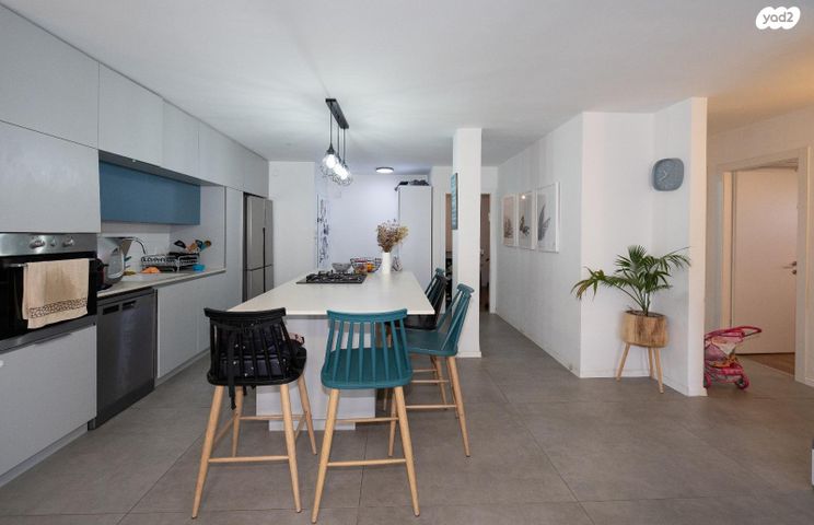 דירה, האילנות, הרצליה