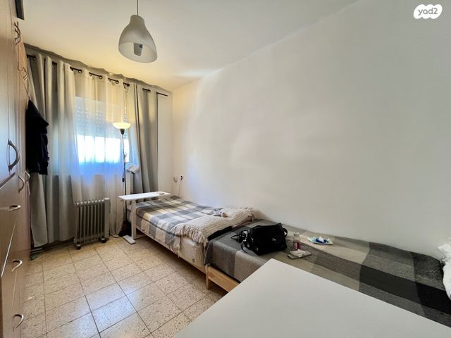 דירה, שמחה הולצברג, פסגת זאב, ירושלים