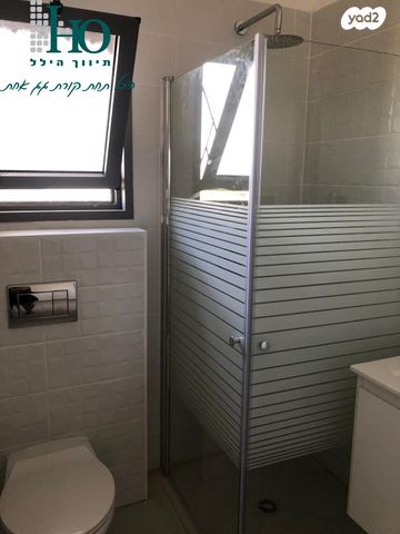 דירה, בקעת סיירים, שקמים ואגמים, אשקלון