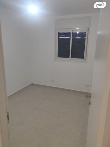 דירה, עולי הגרדום, שבעת המינים, דימונה