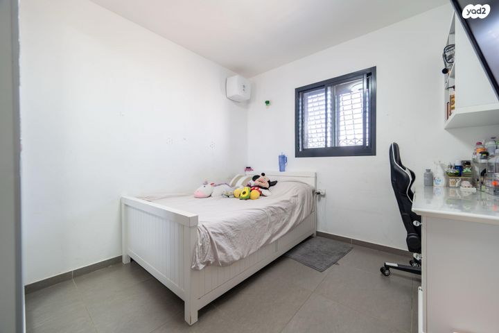 דירה, מרים הנביאה, פסגות אפק, ראש העין