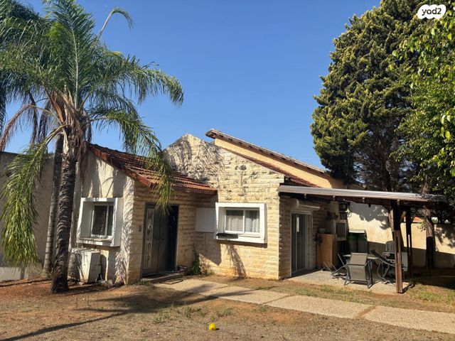 דו משפחתי, בית אליעזר, חדרה