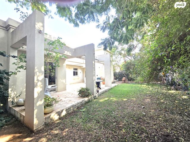 בית פרטי/ קוטג', ביצרון