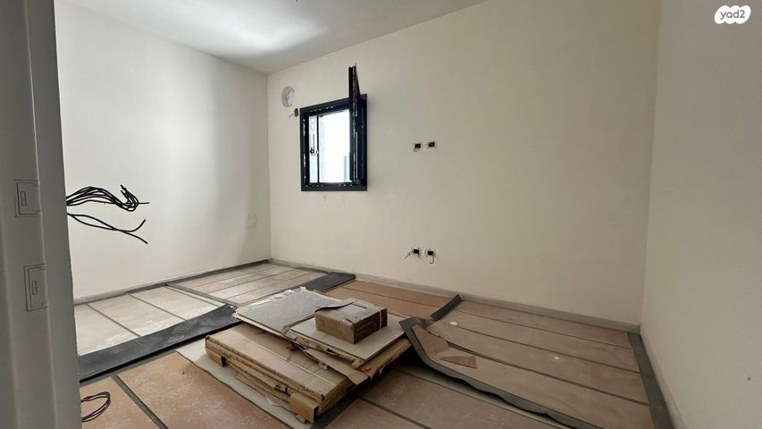 דירה, בורוכוב, גבעתיים