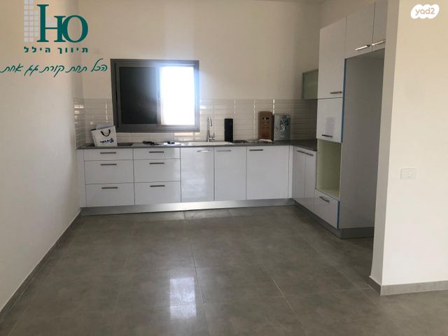 דירה, בקעת סיירים, שקמים ואגמים, אשקלון