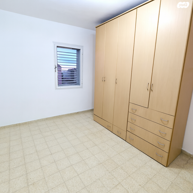 דירה, הרב קוק 27, שכונה ותיקה - מרכז העיר, מעלות תרשיחא