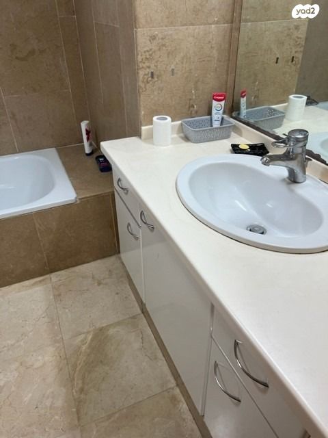 דירה, רציף הרברט סמואל 40, כרם התימנים, תל אביב יפו