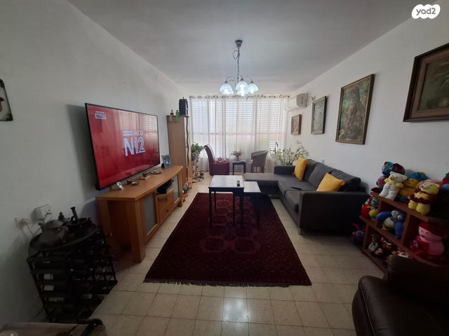 מעפילי אגוז 12