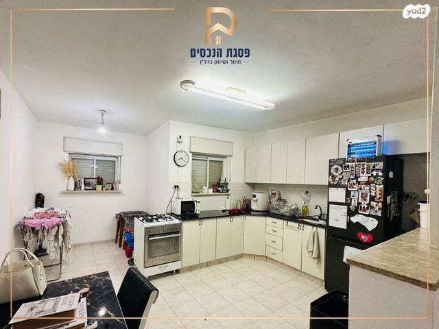 דירה, אורי בר און, פסגת זאב, ירושלים