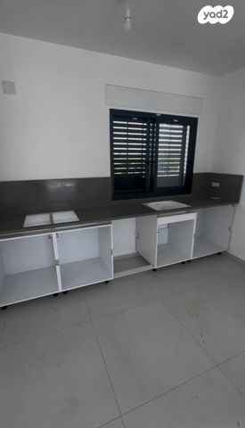 דירה, בצת, בצת