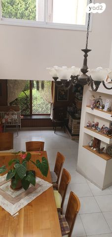 בית פרטי/ קוטג', אחים ליטוינסקי, קרית קריניצי, רמת גן