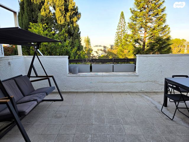 גג/ פנטהאוז, הדר, רמת השרון