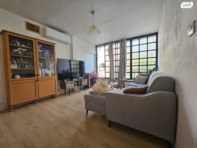 דירה, הרב הרצוג, תל גנים, גבעתיים