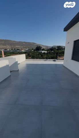 דירה, בצת, בצת