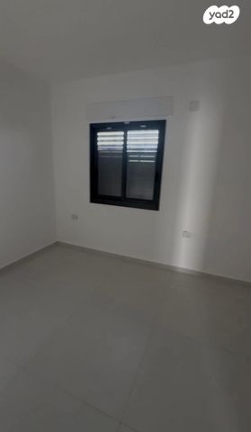 דירה, בצת, בצת