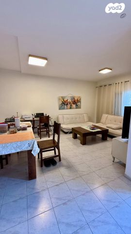 דו משפחתי, קצרין