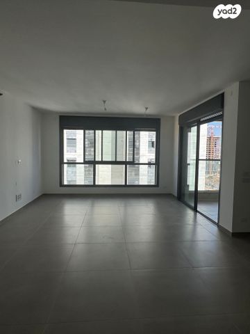 דירה, פארק העסקים האלף, ראשון לציון