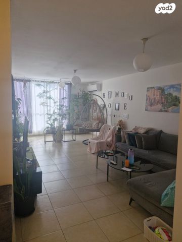 דירה, אריה בן אליעזר 56, נווה יהושע, ערמונים, רמת גן