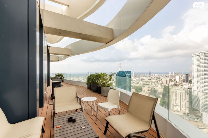 גג/ פנטהאוז, ישראל טל, תל אביב יפו