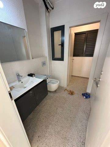 דירה, כרמי הנדיב, אחוזת רוטנר, קרית מלאכי