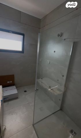 דירה, בצת, בצת