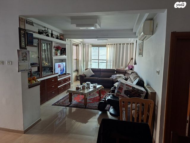 דירה, לקרט, קרית שלום, תל אביב יפו