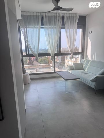 דירה, הרב אוורבוך, הדר, רמת השרון