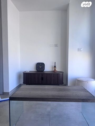 דירה, הרב אוורבוך, הדר, רמת השרון