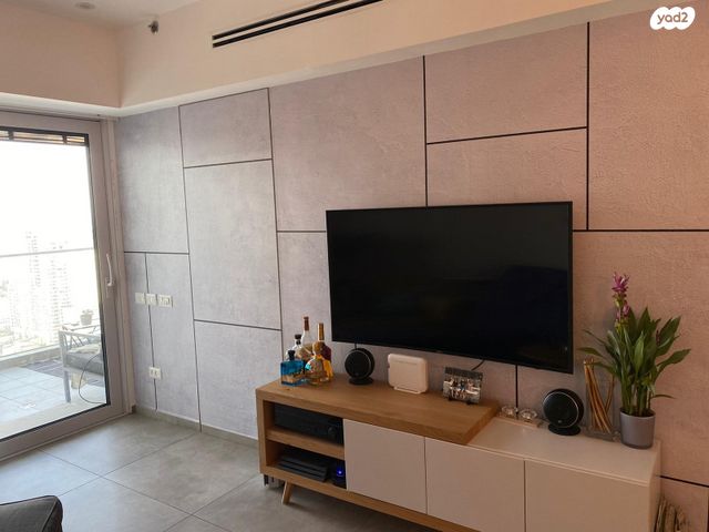 דירה, דרך מנחם בגין 144, מונטיפיורי, הרכבת, תל אביב יפו