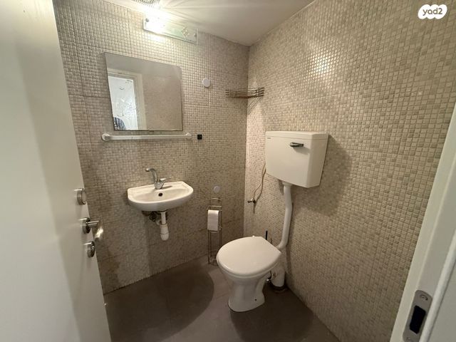 מרתף/ פרטר, ויצמן, הצפון החדש - כיכר המדינה, תל אביב יפו